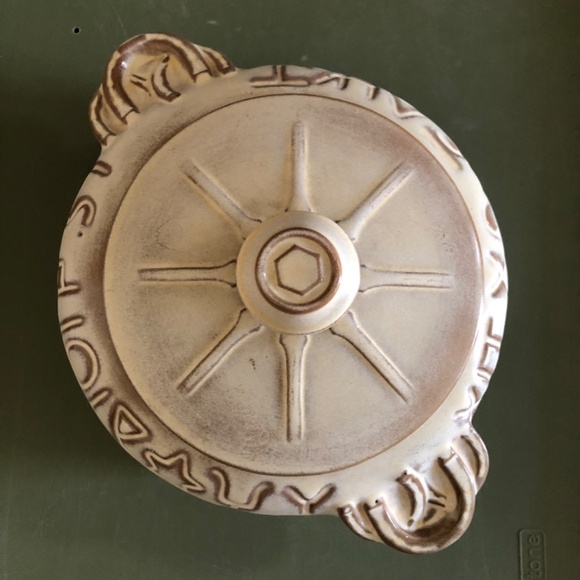 Frankhoma Wagon Wheel 94V Desert Gold Dutch Oven - Picture 3 of 3